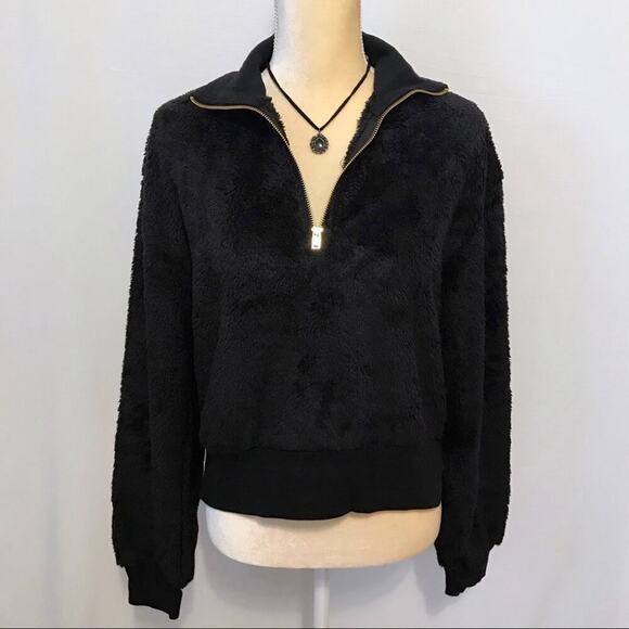 Material Girl Active NWT Faux Fur Top Women M - Picture 6 of 12